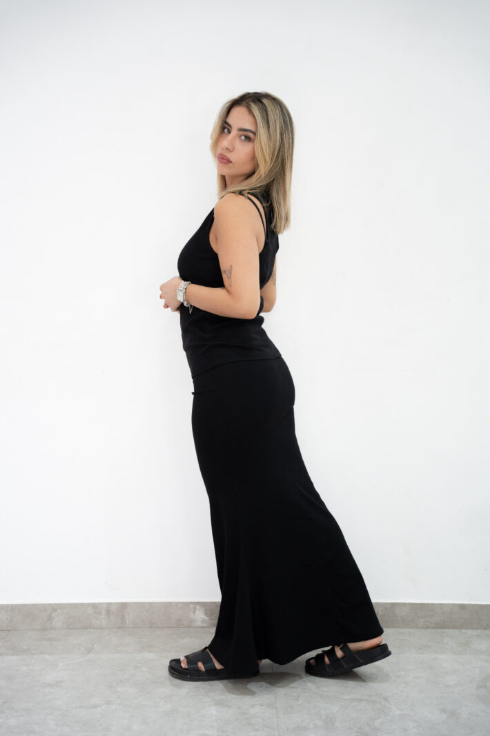 חצאית ריב שחורה (3) חצאית ריב שחורה (3)