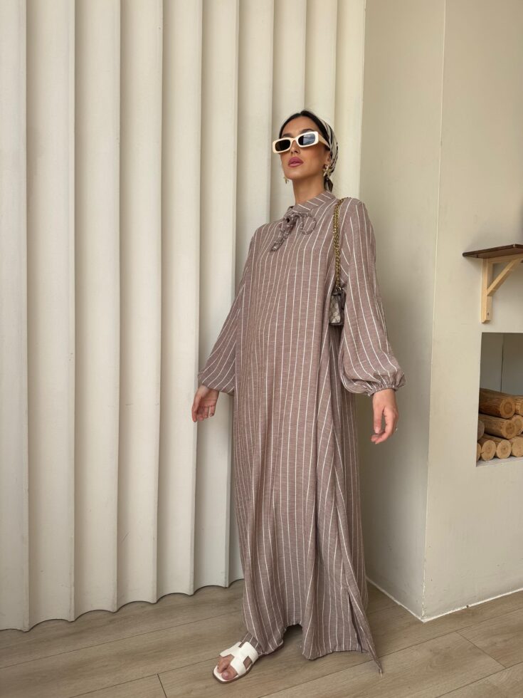 שמלת פשתן פסים קאמל